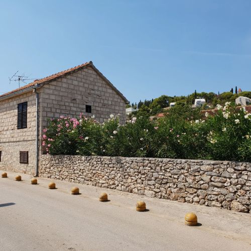 Apartments With WiFi Sutivan Brač - 17825