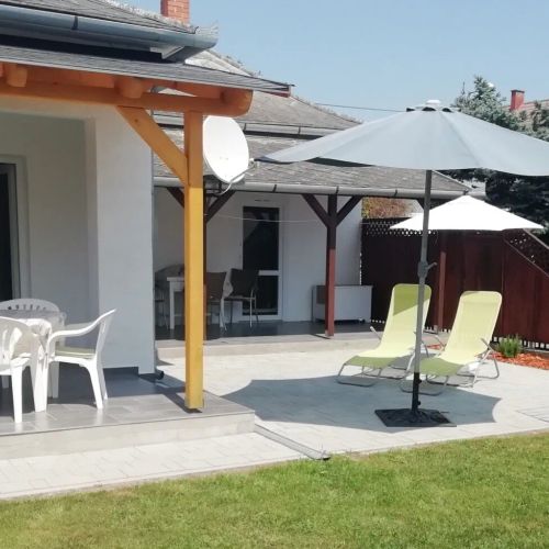 Kati's Nyaralóház Balatonkeresztúr – Balatonkeresztúr, Ungaria