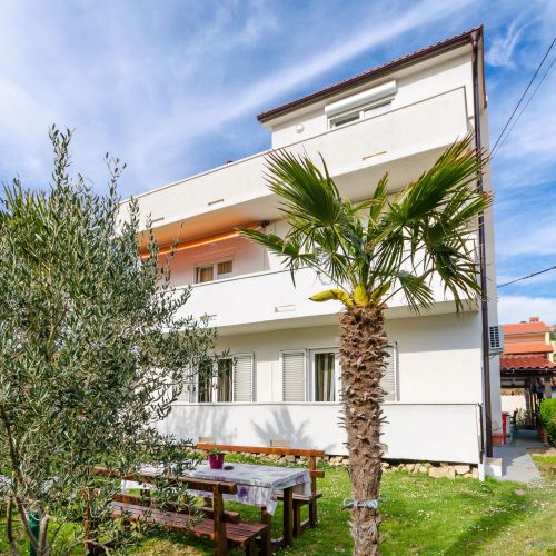 Apartments Nada Palit