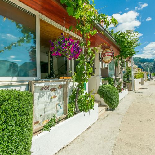 Apartments Mate Omis