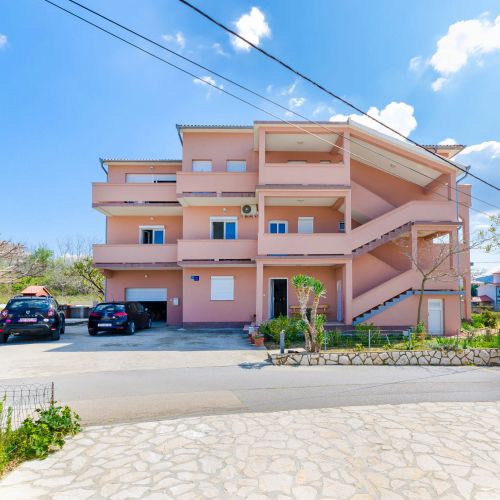 Apartments and Room Ljubica Lopar