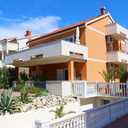 Apartments Škoda II Novalja