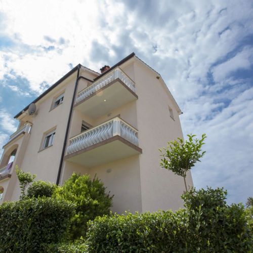 Apartmani Julijana Lopar