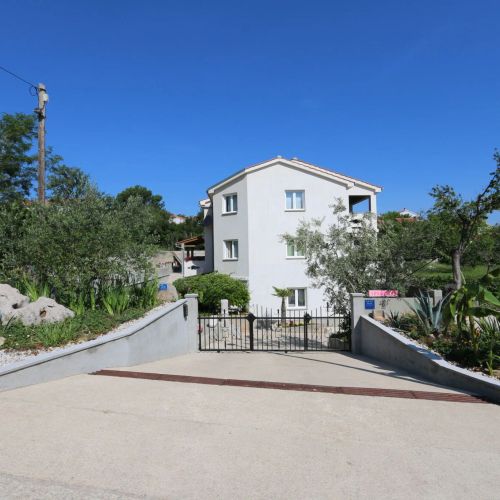 Apartments Mrakovcic Šilo
