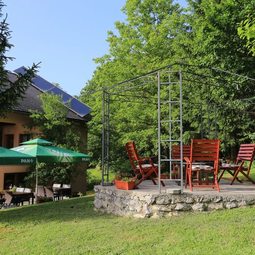 Apartmanok és Szobák Parkolóhellyel Donje Taborište, Plitvice - 17486 Donje Taborište