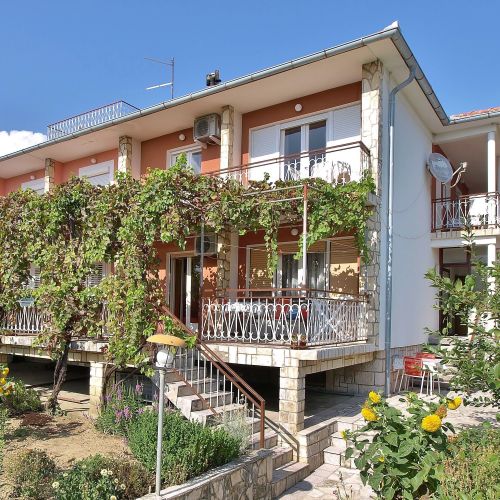 Apartments With Parking Space Palit, Rab - 17881 Palit