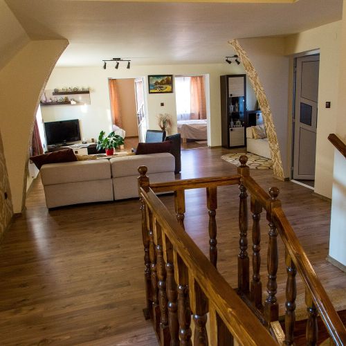 Casa Kanyaró Moldovenești – Moldoveneşti, România