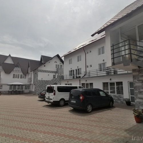 Pensiunea Iuliana Căpățânenii Pământeni