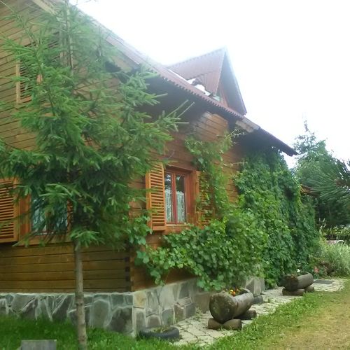 Cabana Barátság Ghiduț