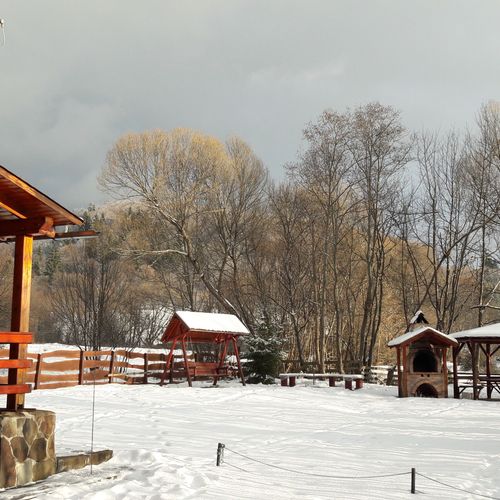 Cabana Hunor-Magor Izvoare – Izvoare, România