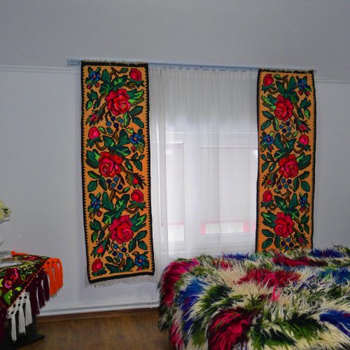 Floare de colț Berbești – Berbești, România