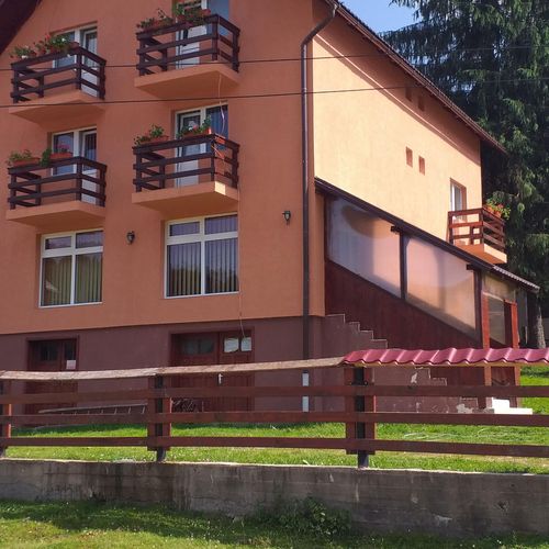 Casa Andreea Maria Vârtop – Vârtop, România