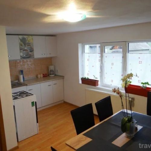 Apartament Casa Teo Neagra Șarului – Neagra Șarului, România