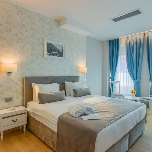 New Era Hotel București