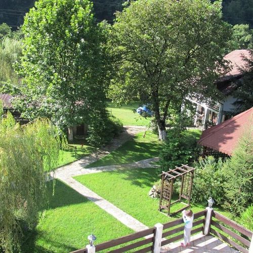 Pensiunea Dumbrăvița Clopotiva – Clopotiva, România