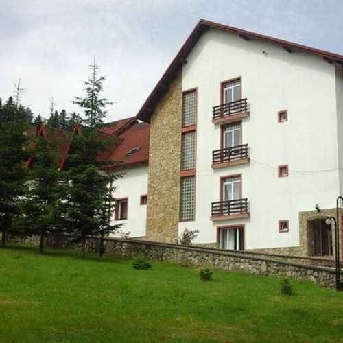 Hotel Floare de Colț Mănăstirea Humorului