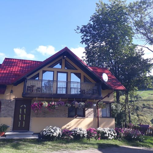 Pensiunea Casa Fierarul din Bucovina Vatra Moldoviței