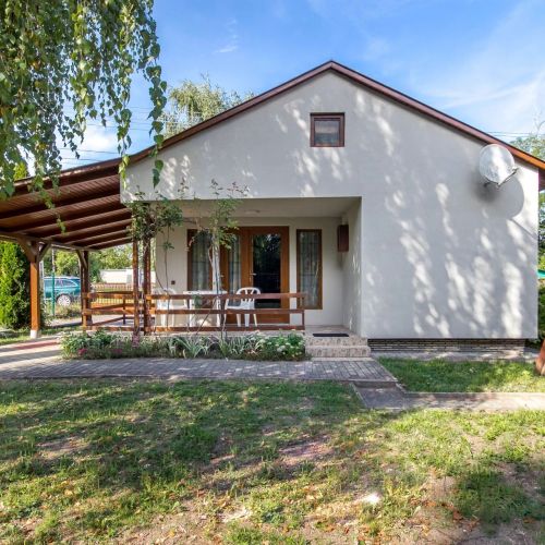 Familia Nyaraló 180 Balatonmáriafürdő