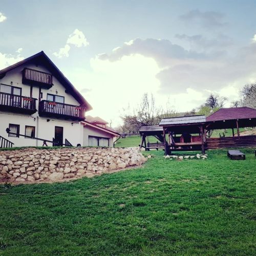 Casa de la Muntele Craiului Măgura