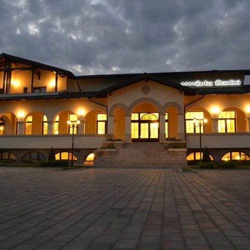 Pensiunea Curtea Bizantina Șcheia