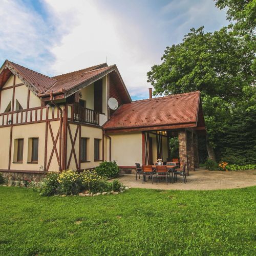 Conacul din Vale Vale – Vale, România