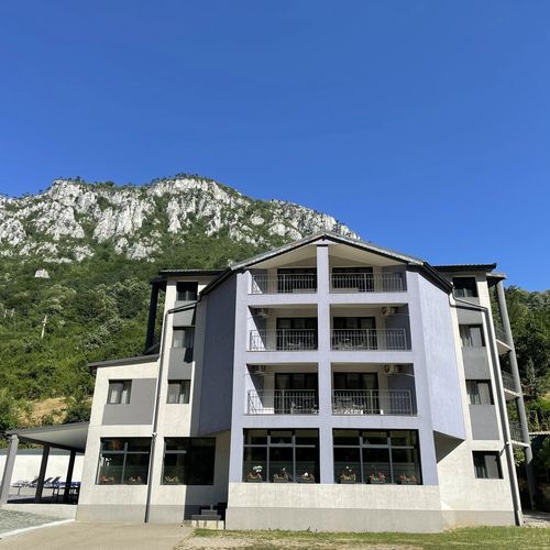 Pensiunea Platinum Băile Herculane