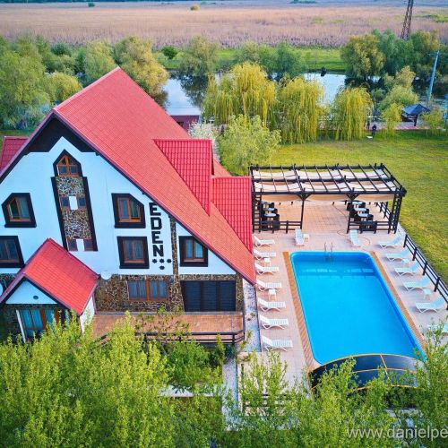 Pensiunea Eden Crișan