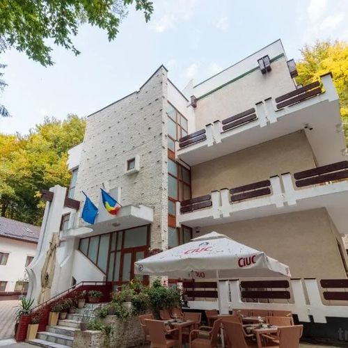 Vila Crizantema Fosta Vila Ceausescu Băile Govora