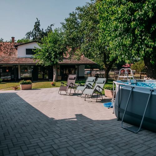 Forgó Lovastanya Pirtó
