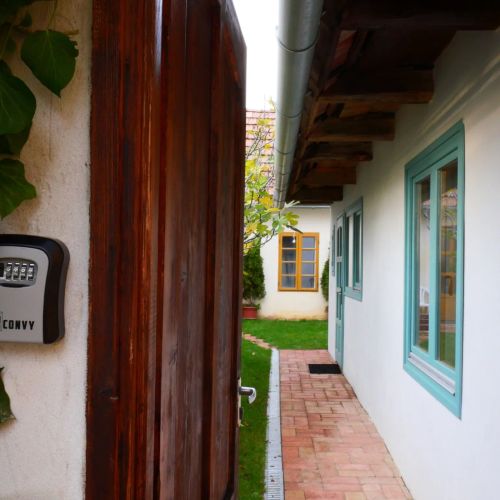 Tettyei Házikó Apartman Pécs – Pecz, Węgry
