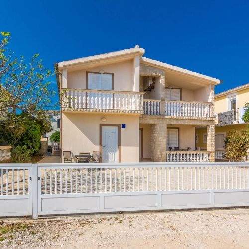 Apartments Bobeta Vir