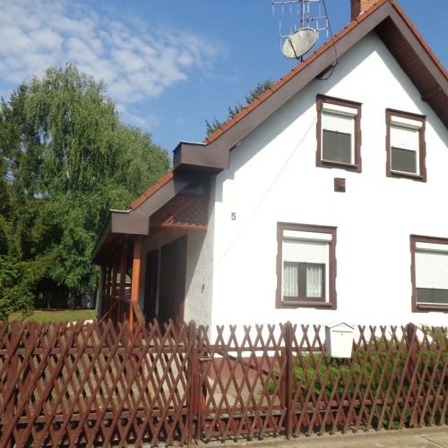 Itt lazulj Vendégház Kiskunmajsa – Kiskunmajsa, Ungaria
