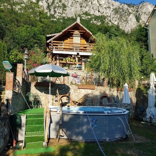 Cabana Rustic Adrian Băile Herculane