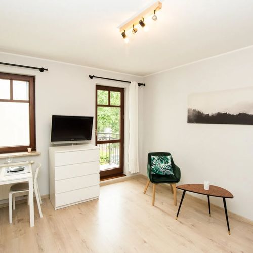 Komfortowe Studio z balkonem na spokojnym osiedlu