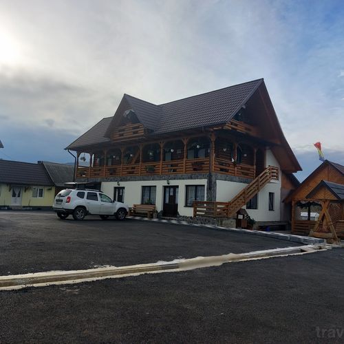 Pensiunea agroturistică Casa Teodora Budești