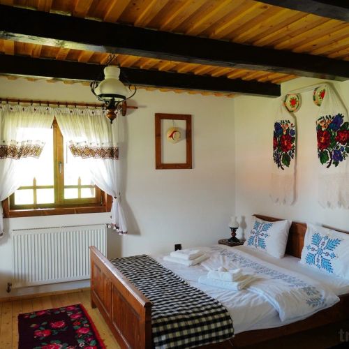 Casa din Susani Călinești – Călineşti, România