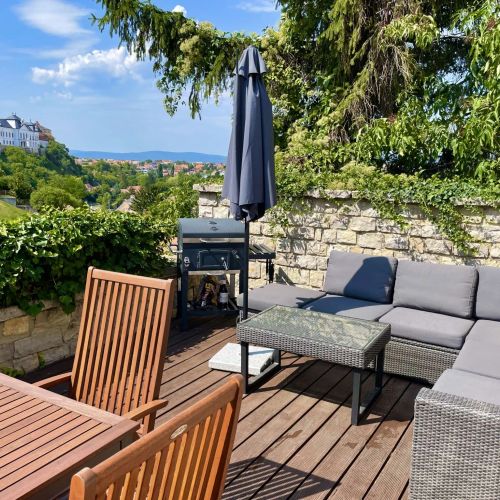 Terrace Belvárosi Jacuzzis Apartman Veszprém – Veszprém, Węgry