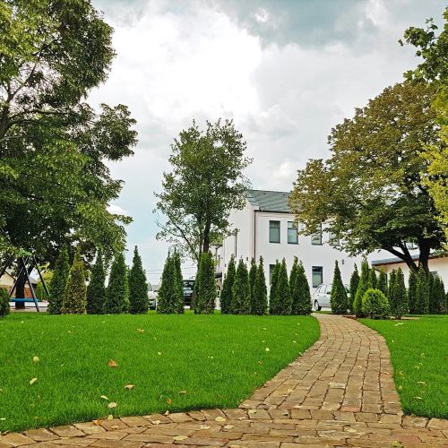 Hotel Czinege és Étterem Kóka