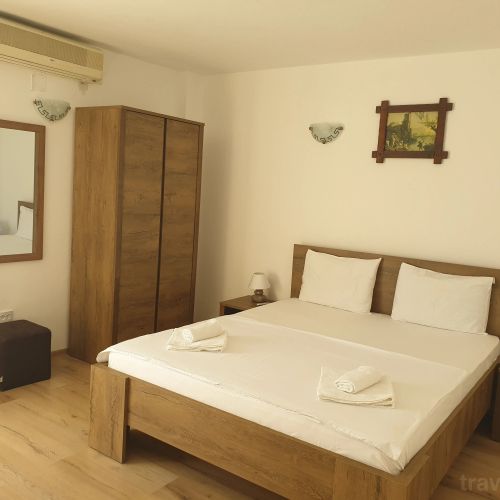 Casa Ana Serena Eșelnița – Eşelniţa, Rumunia