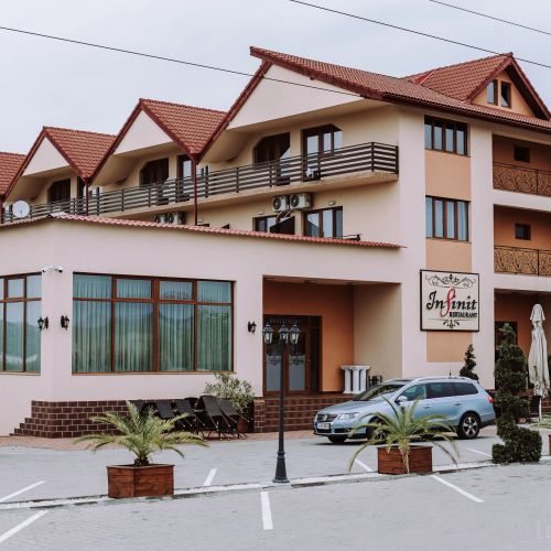 Motel Infinit Târgu Jiu