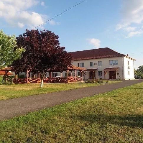 Vila Zoppas INN Sânnicolau Mare