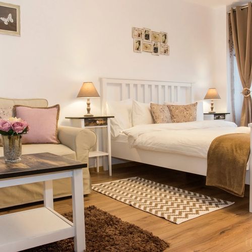 Apartament Motru 75 by MRG București