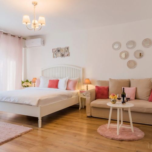 Apartament Studio T by MRG Apartments București