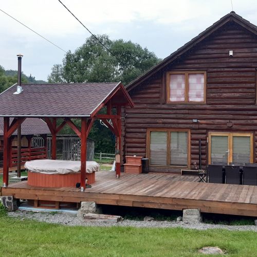 Casa Dracula Izvoare – Izvoare, România