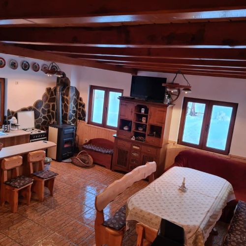 Cabana Fenyves Kuckó Vărșag – Vărşag, România