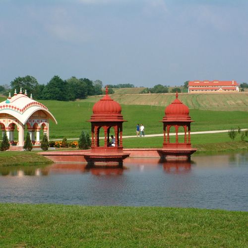 Gurudeva Bhavana Vendégház Krisna-völgy