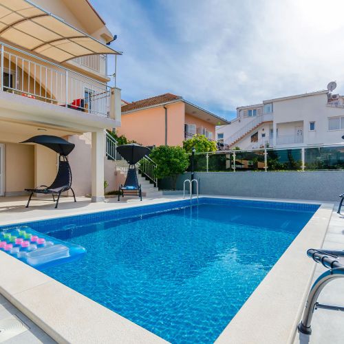 Villa Urban Okrug Gornji – Okrug Gornji, Croația