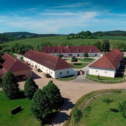 Statek Benice Chrášťany