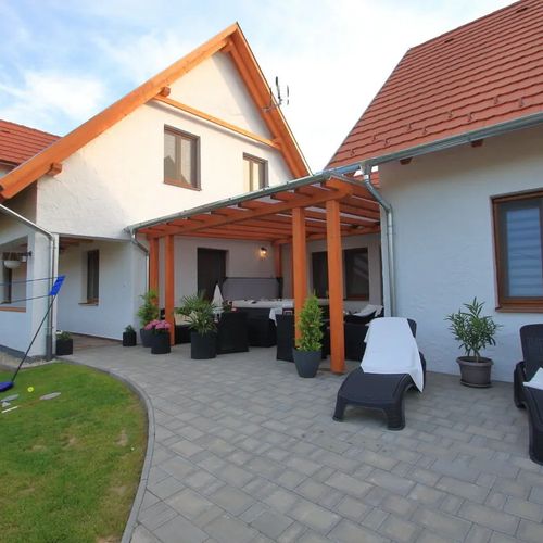 A tornácos Panzió Kéthely