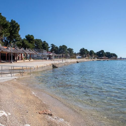 Apartment Emina Sv. Filip i Jakov